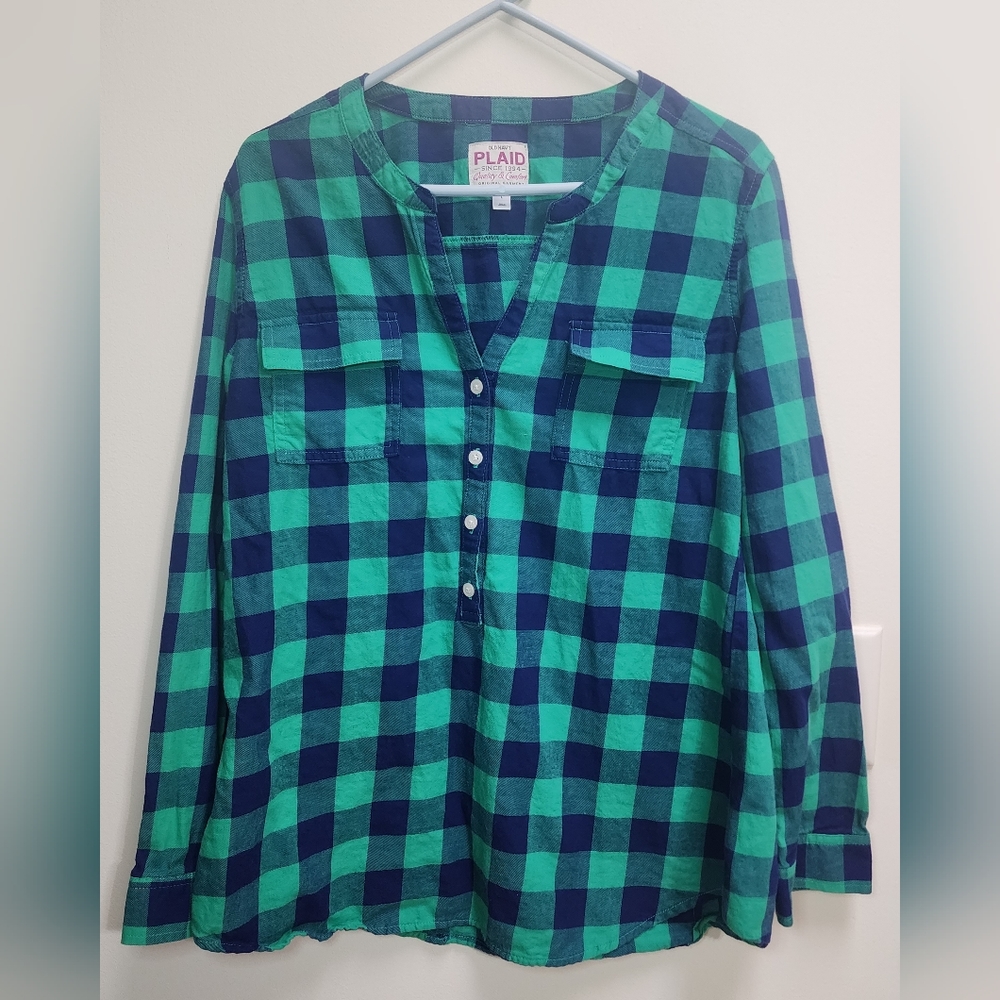 Old Navy Pullover V-Neck Partial Button-Up Plaid … - image 1